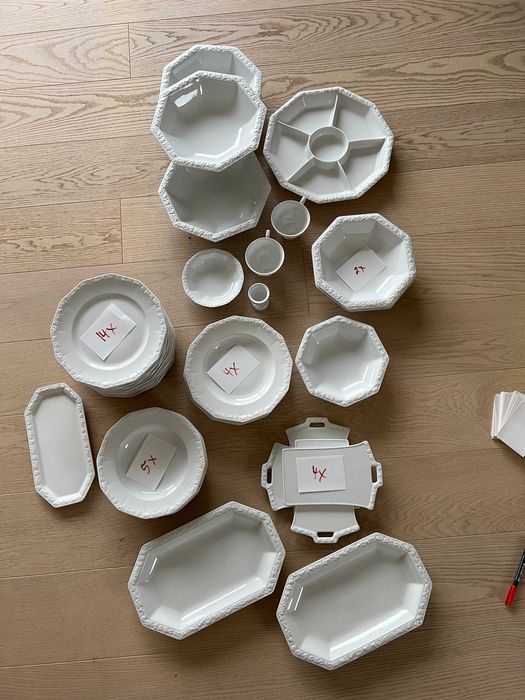porcelana fina manufatura alemanha  relevo floral branco Rosenthal louca