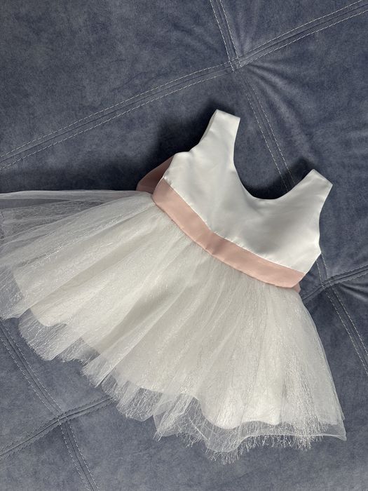 Сукня святкова для леді