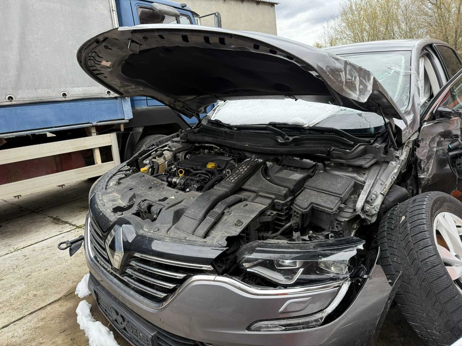 Renault Talisman під відновлення
