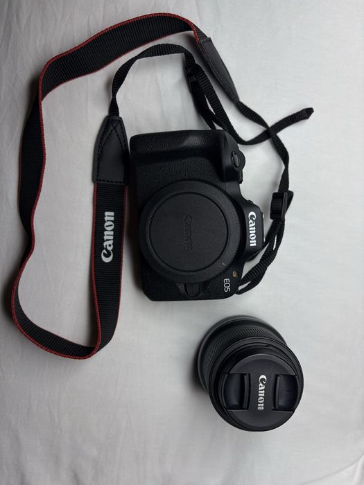 Canon EOS R100 (RF-S 18–45mm IS STM)
