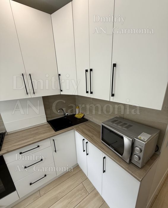 2-К Центр, Свет невыключают