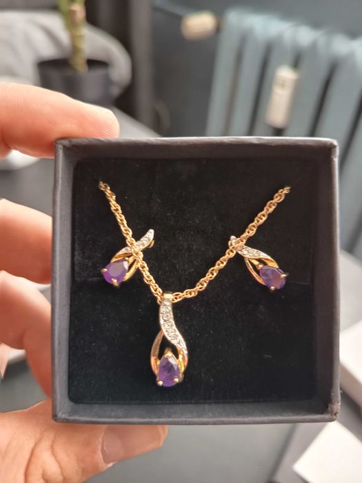 Pozłacany komplet biżuterii