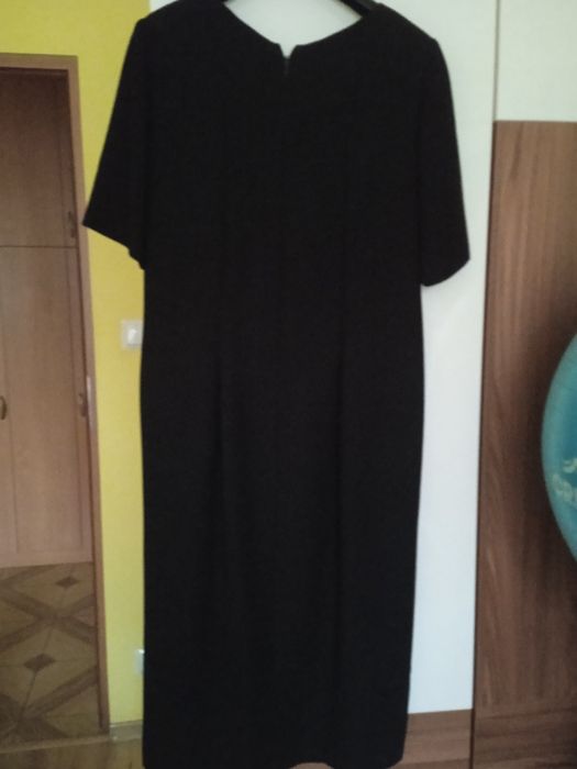 Sukienka czarna r.44