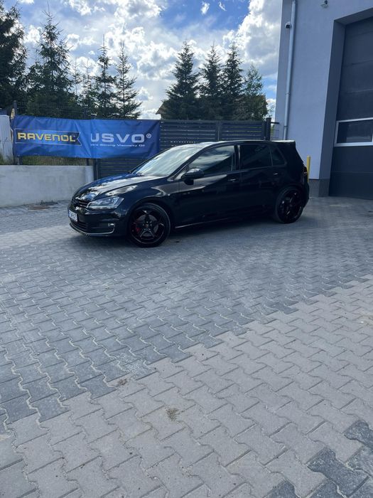 S P R Z E D A M   Golf VII