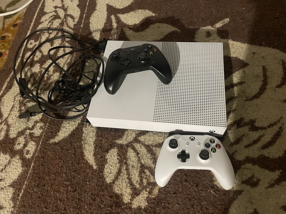 Xbox one S como nova