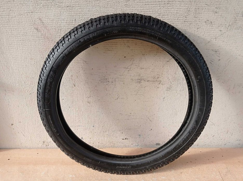 Opony 16 cali - 3 sztuki.