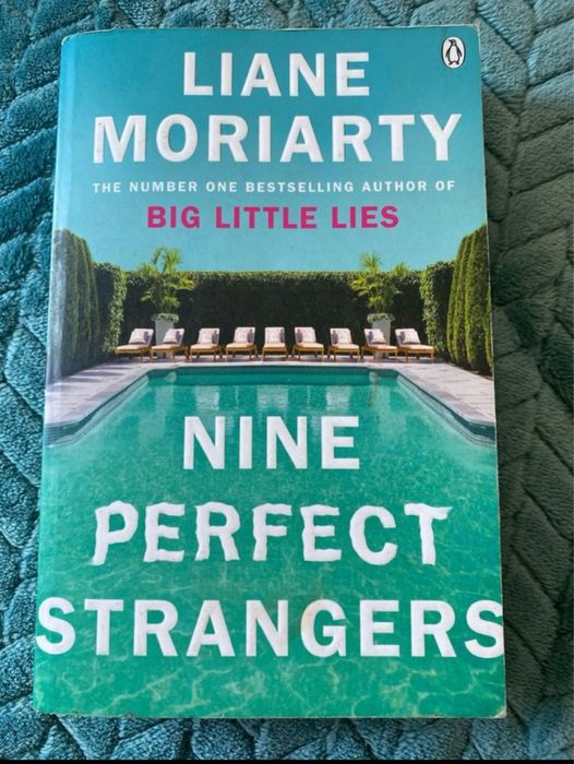 Livro: nine perfect strangers