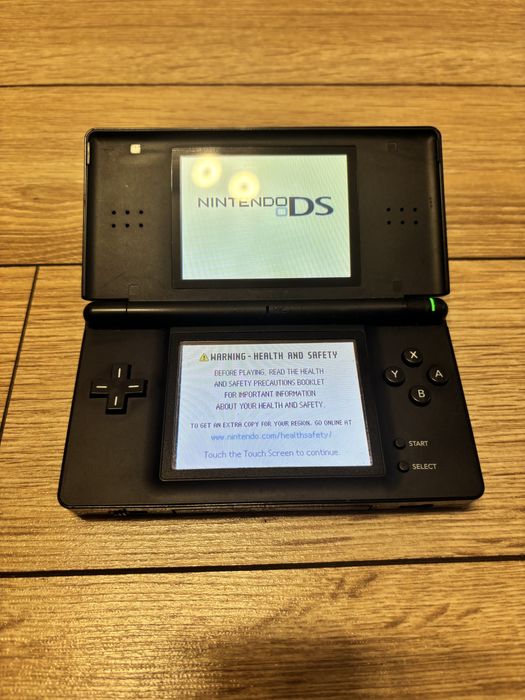 Nintendo DS lite