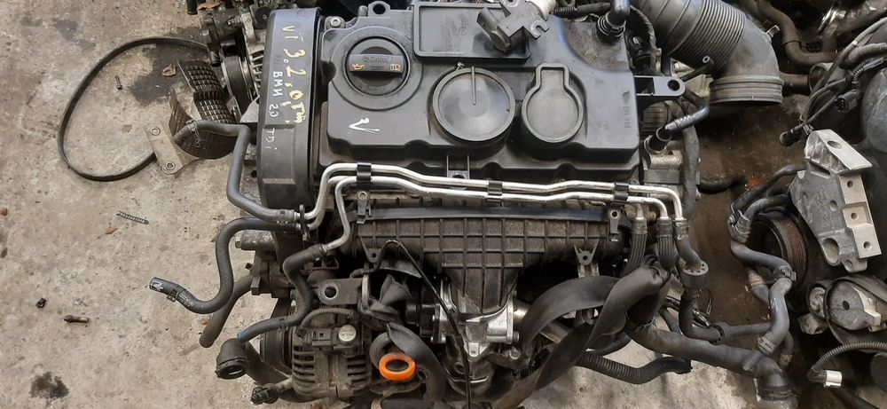 Мотор двигун 2.0 BMN BMR 125кв  VW PASSAT B6  TOURAN 2003-2010р.