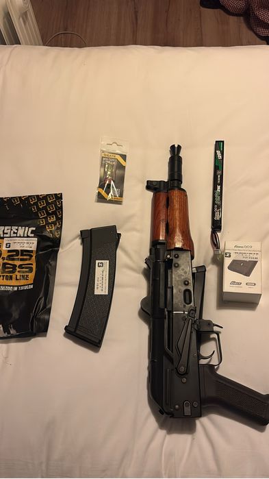 Airsoft ak74u CYMA