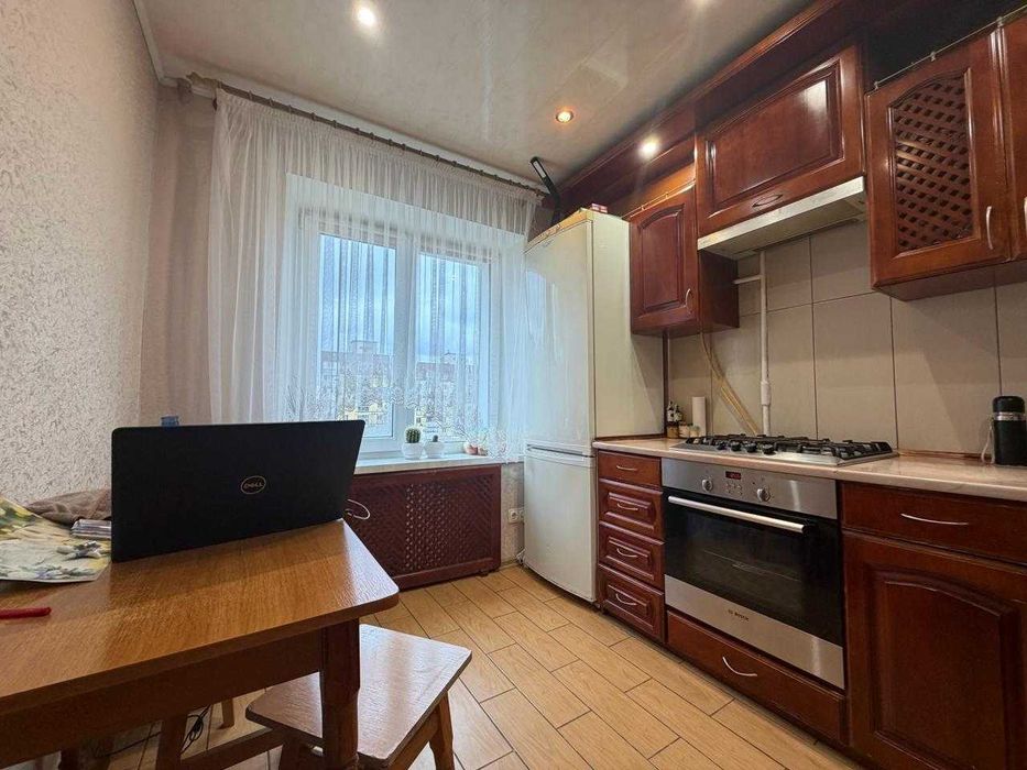 Продам 2к квартиру ул. Терещенківська 4 (ж/м Левобережный 1)