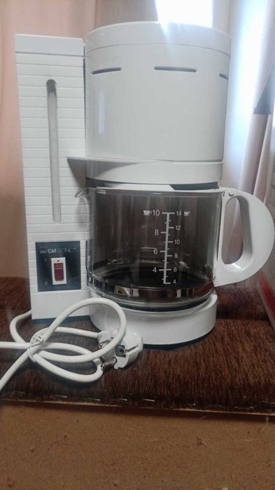 крапельна кавоварка\капельная кофеварка CLATRONIC KA2143