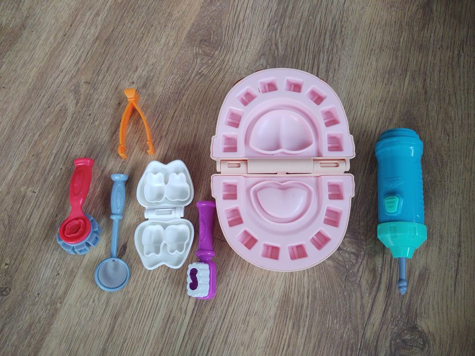 Play-Doh Dentysta. Doctor drill'n fill.  Zestaw Hasbro Ciastolina-nowa
