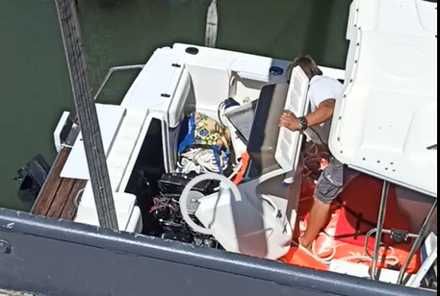 Barco Pesca /Passeio FAÇA ASUA OFERTA - Serviço de Recolha