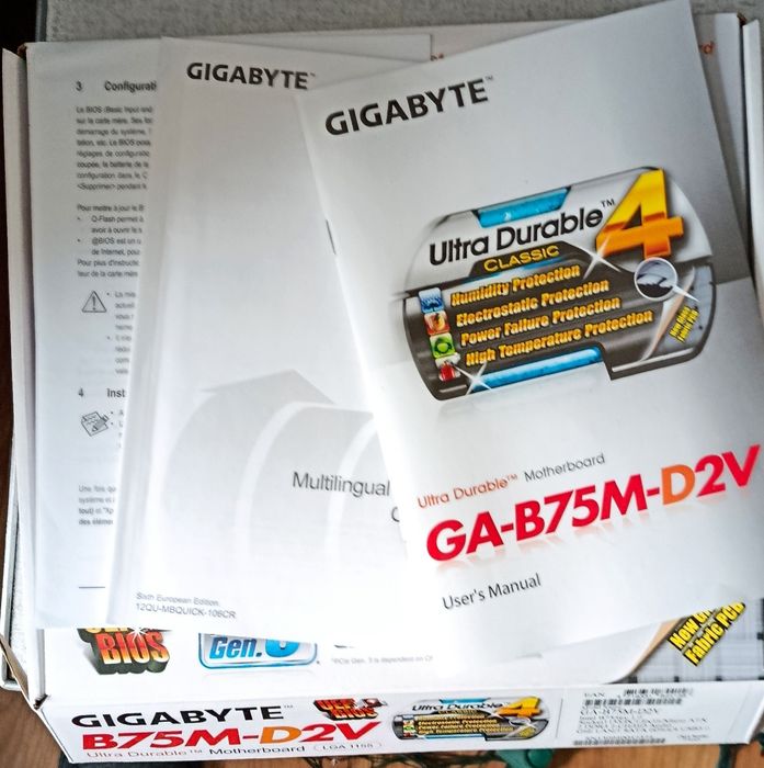 Материнська плата GA-B75M-D2V  LGA1155 з памятю 8гб та процесором