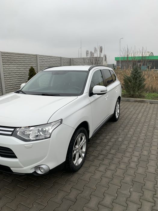 Продам Mitsubishi Outlander XL