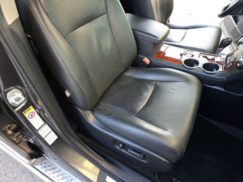 Продам свою Toyota Highlander 3.5л - 2011г