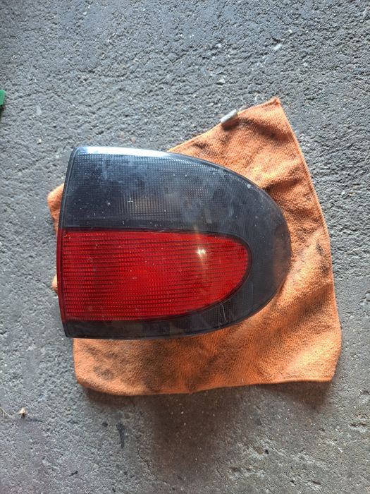 Farolim traseiro direito renault megane