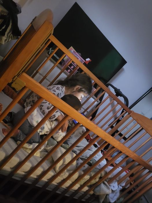 Berço com 2 colchões