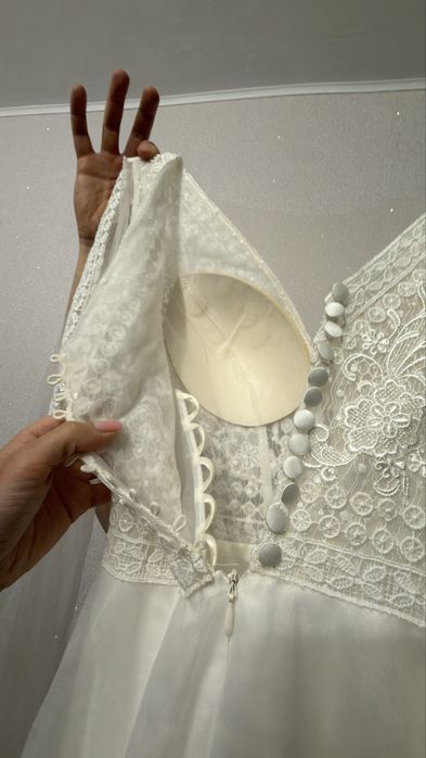 Весільна сукня брендова