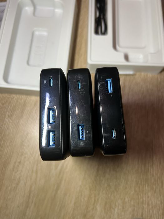 Повербанки Anker 335 325 20000mAh з потертостями