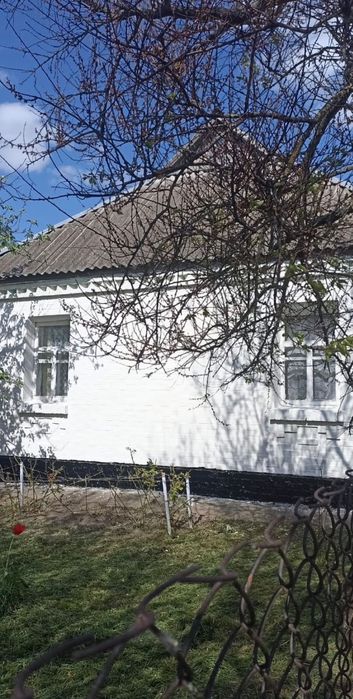 Проається приватний будинок м. Березань (Заріччя)
Район Заріччя.