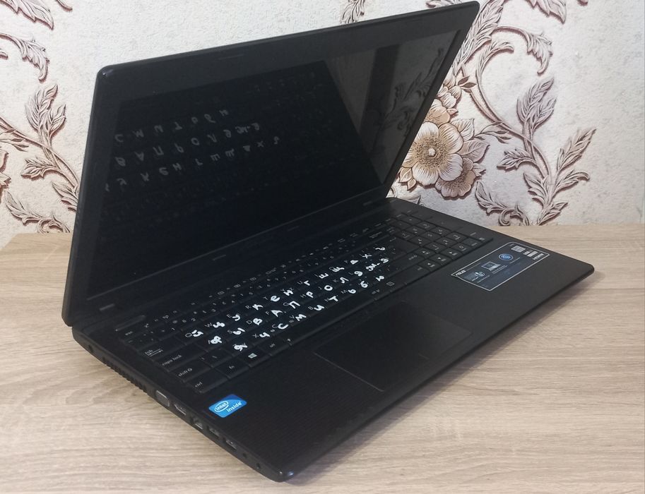 Продам ноудбук в робочому стані asus x55a
