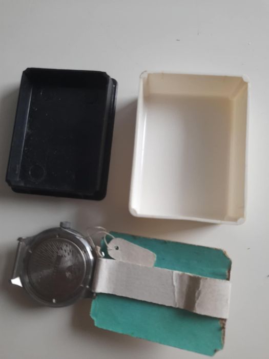 Nowy radziecki nakręcany zegarek Boctok