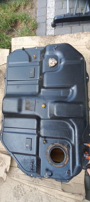 Zbiornik paliwa Mitsubishi Grandis diesel