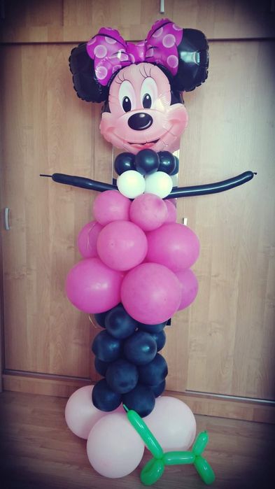 Pompowanie balonów helem hel