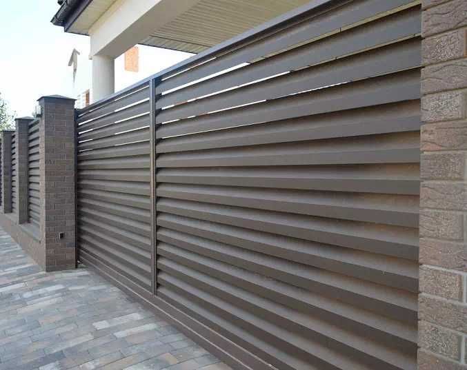 Паркан Жалюзі Ранчо. Забор. Відкатні та розпашні ворота. Штахетники
