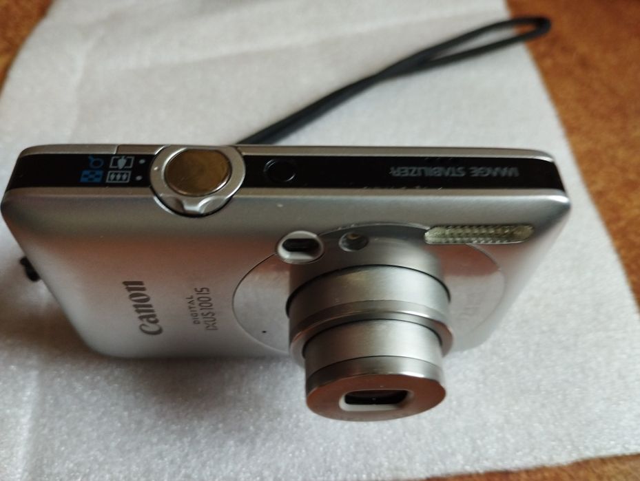 Фотоаппарат Canon IXUS 100 is