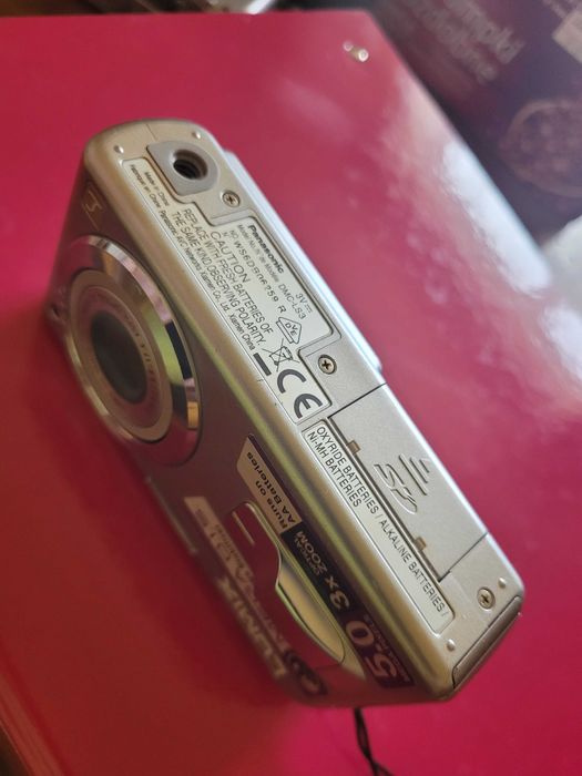 Aparat  fotograficzny  Panasonic DMC-LS 3