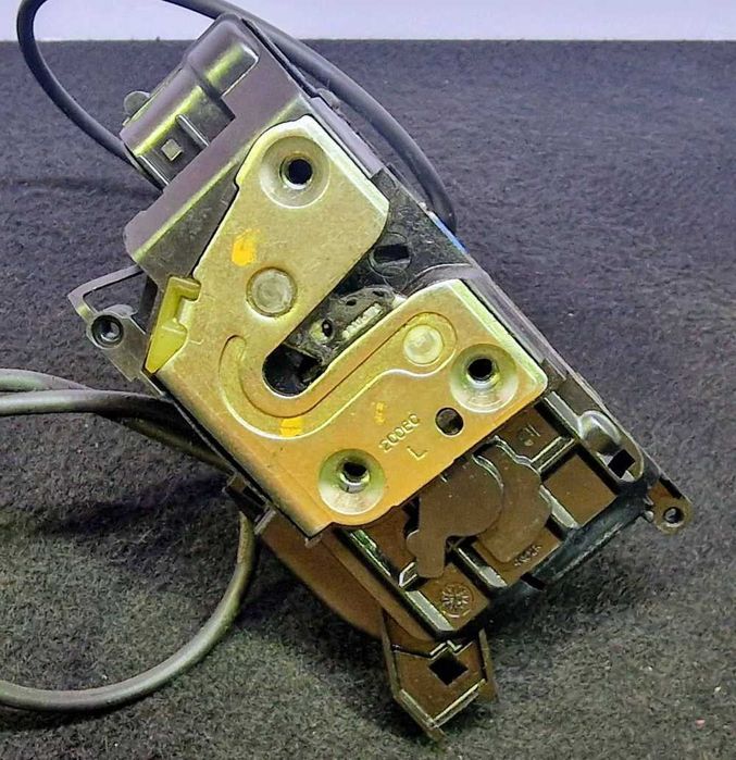 Fechadura / Fecho Porta Trás Esquerdo 299159-E - RENAULT CLIO III
