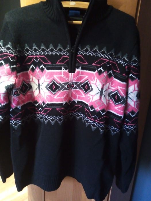 Sweter z wzorem. Rozmiar L 44/46