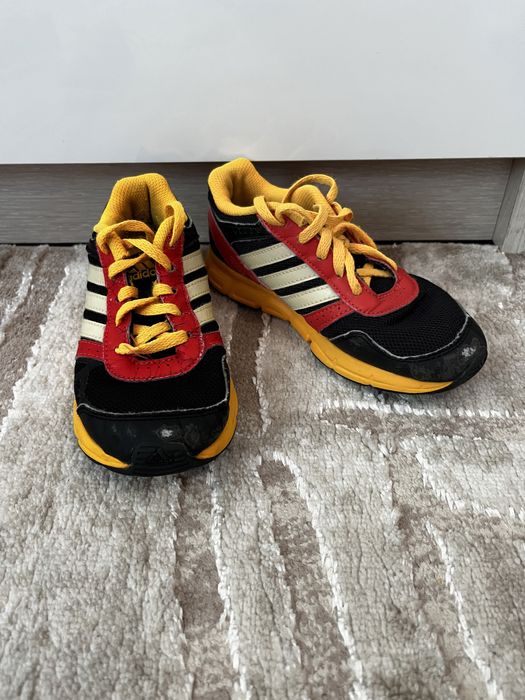 Кросівки, бутси, сандалі, макасіни. 29, 30, 31, 32р!