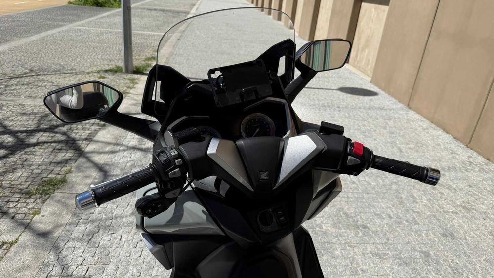 Honda forza 350 abs bluetooh extras nacional
