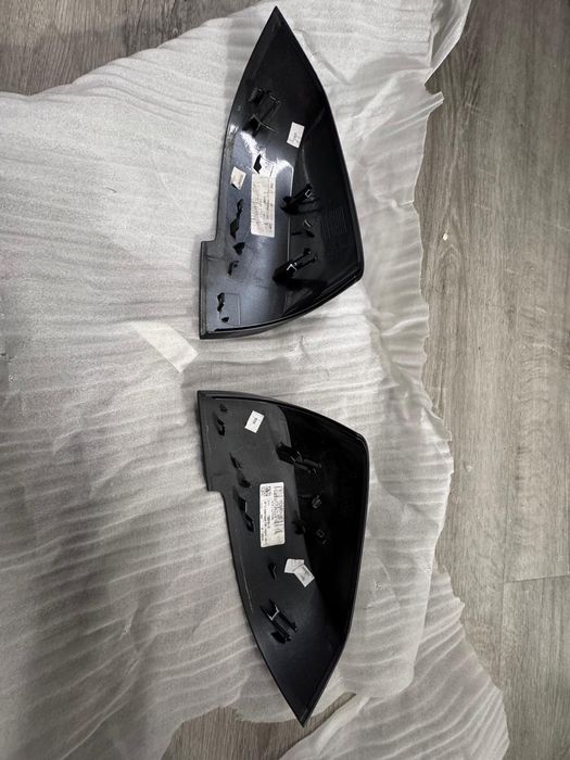 Capas de retrovisores originais do BMW F30
