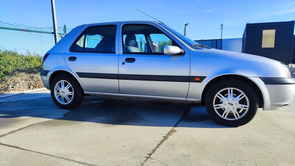 Ford fiesta 1.8 tddi