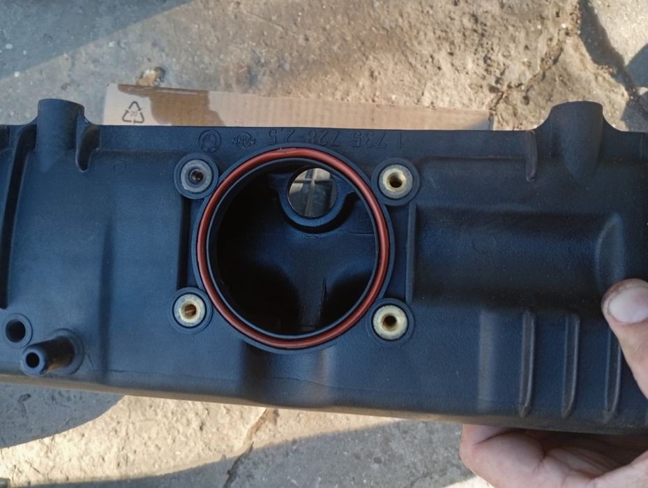 Продам на бмв е34 впускний колектор м50б25