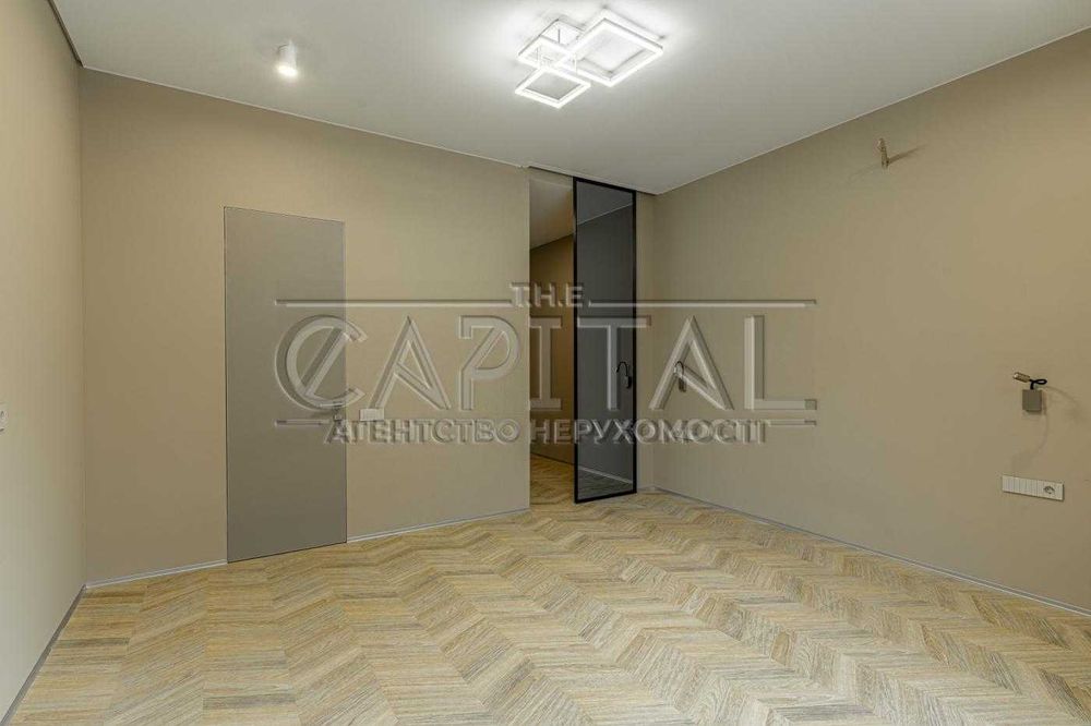 Продаж будинку в закритому котеджному містечку, Лісники.