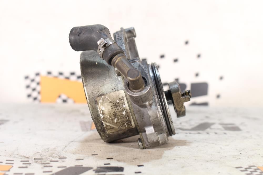 Depressor dos travões / bomba de vácuo AUDI A6 (4F2, C6)