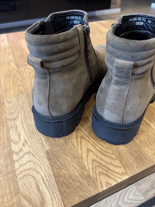 Buty męskie Kazar rozm. 40 stan idealny.