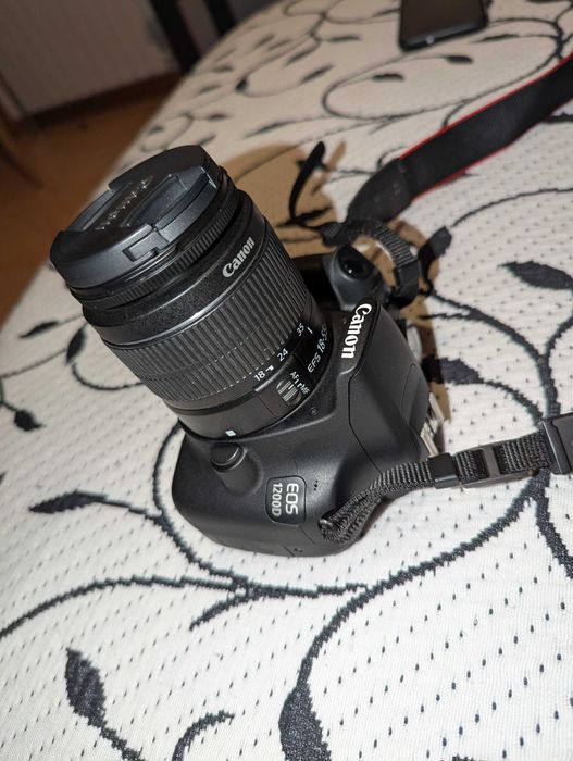 Canon EOS 1200D com acessórios