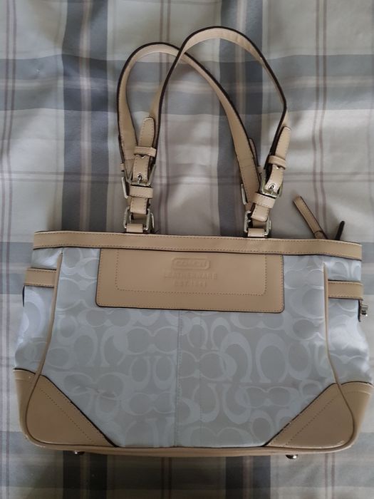 Жіноча брендова сумка