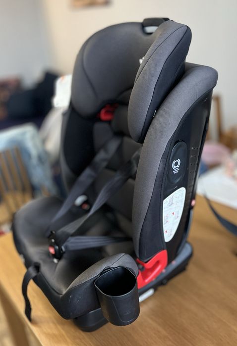 Fotelik samochodowy Joie Bold 9-36 kg ISOFIX – stan bardzo dobry