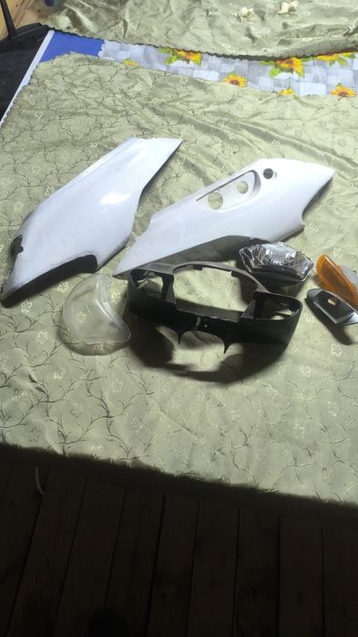 Продам пластик Сузукі лец 2 бабочка