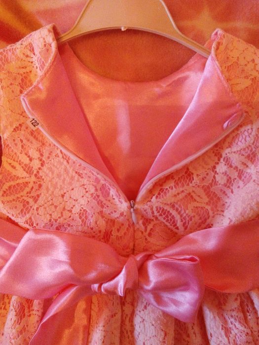 Ексклюзивне плаття для дівчинки 3-5 років ніжного рожевого кольору.