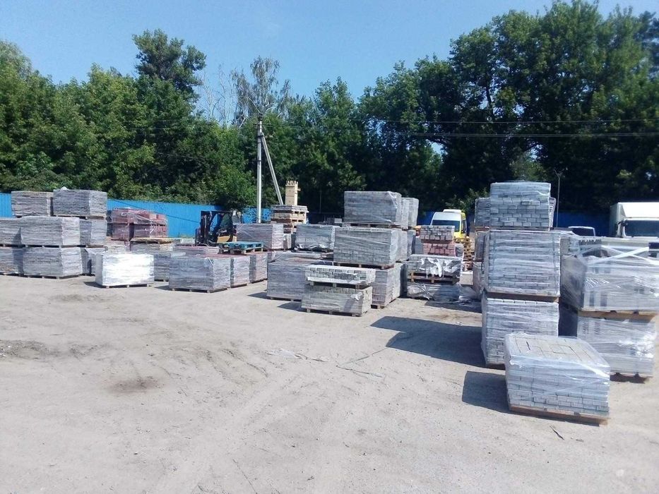 Тротуарна плитка від виробника СКЛАДИ  продаж укладка