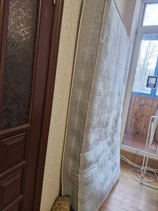 Матрац 180/200 б/у